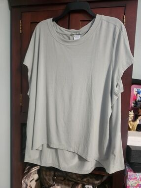 Athleta oversized t shirt sage green XL